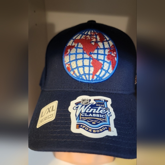 BNWT Montreal Canadiens Winter Classic FlexFit Hat - Picture 5 of 7